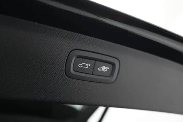 Volvo XC90 (2025) thumbnail 14