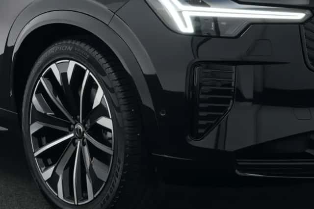 Volvo XC90 (2025) thumbnail 16