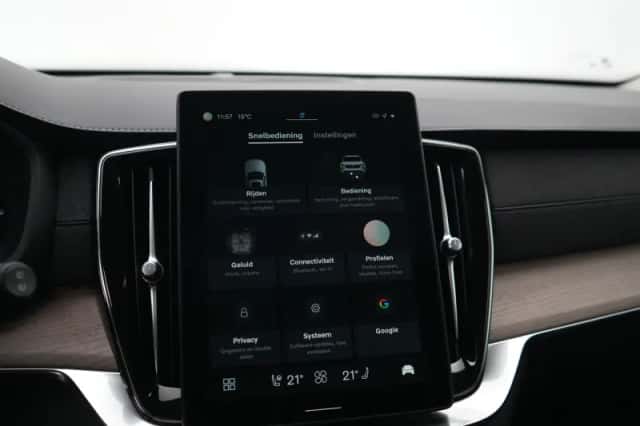 Volvo XC90 (2025) thumbnail 40