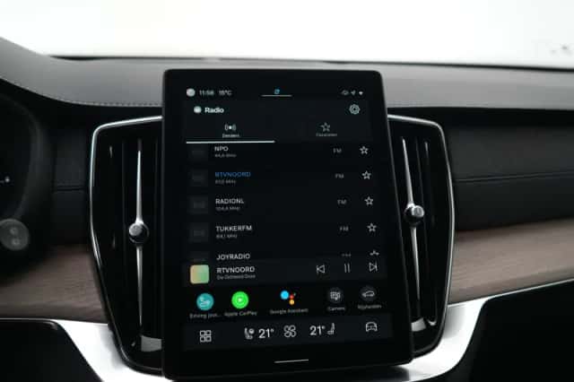 Volvo XC90 (2025) thumbnail 43