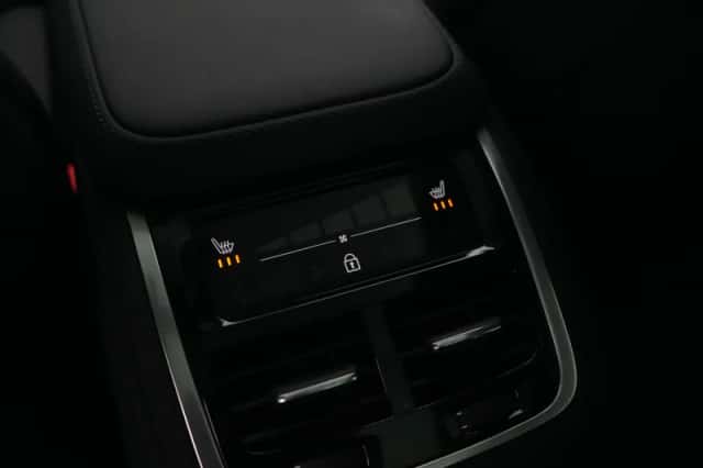 Volvo XC90 (2025) thumbnail 48