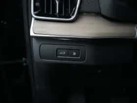 Volvo XC90 (2025) thumbnail 53