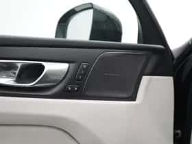 Volvo XC60 (2024) thumbnail 26