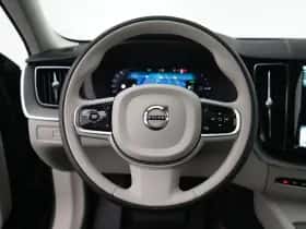 Volvo XC60 (2024) thumbnail 34