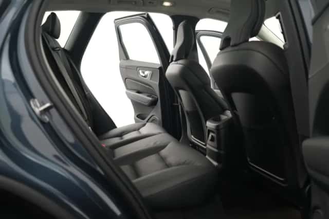 Volvo XC60 (2025) thumbnail 11