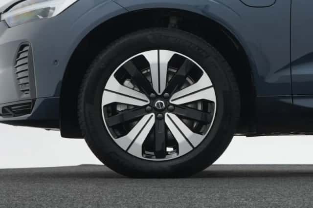 Volvo XC60 (2025) thumbnail 16