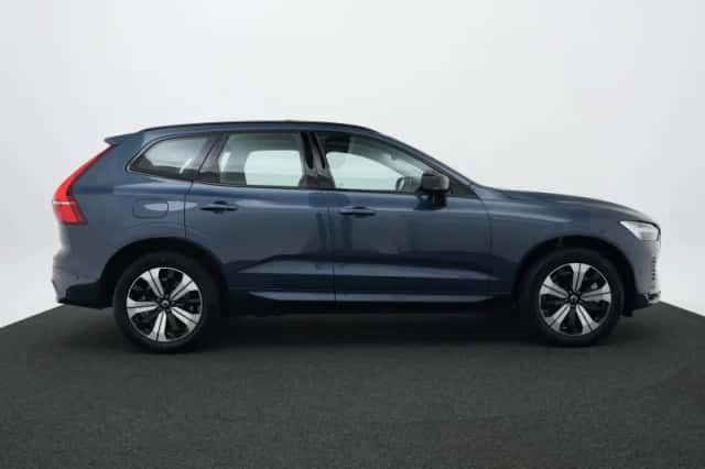 Volvo XC60 (2025) thumbnail 3