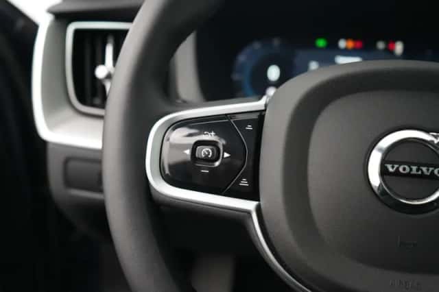 Volvo XC60 (2025) thumbnail 33