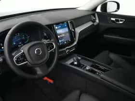 Volvo XC60 (2025) thumbnail 8