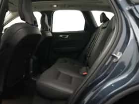Volvo XC60 (2025) thumbnail 10