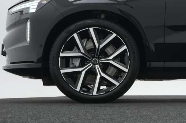 Volvo EX90 (2026) thumbnail 16