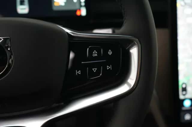 Volvo EX90 (2026) thumbnail 38