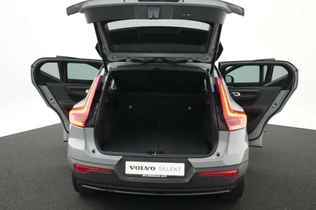 Volvo EX40 (2025) thumbnail 14