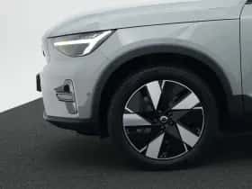 Volvo EX40 (2025) thumbnail 17