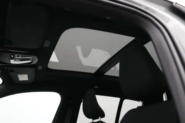 Volvo EX40 (2025) thumbnail 22