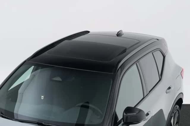 Volvo EX40 (2025) thumbnail 23