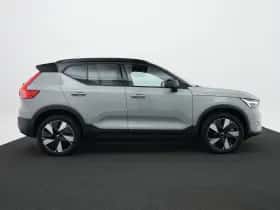 Volvo EX40 (2025) thumbnail 4