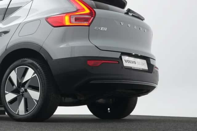 Volvo EX40 (2025) thumbnail 32