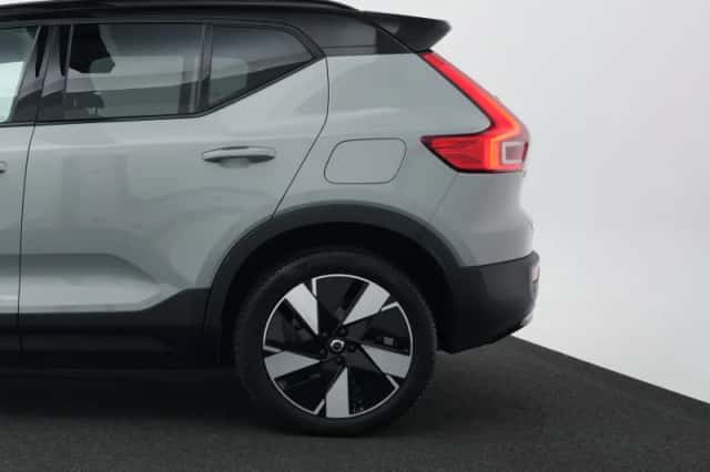 Volvo EX40 (2025) thumbnail 34