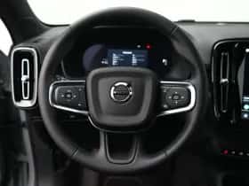 Volvo EX40 (2025) thumbnail 35