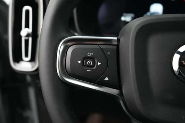 Volvo EX40 (2025) thumbnail 36