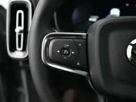 Volvo EX40 (2025) thumbnail 36