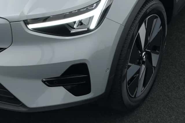 Volvo EX40 (2025) thumbnail 45