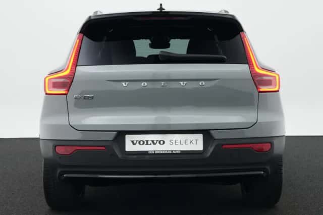 Volvo EX40 (2025) thumbnail 6