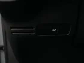 Volvo EX40 (2025) thumbnail 53