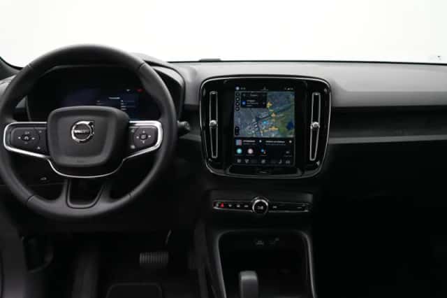 Volvo EX40 (2025) thumbnail 7