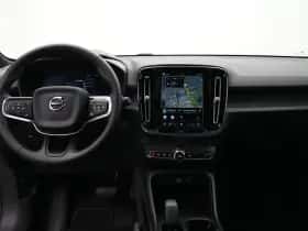 Volvo EX40 (2025) thumbnail 7