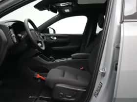 Volvo EX40 (2025) thumbnail 9
