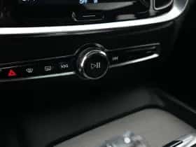 Volvo V60 (2021) thumbnail 59