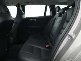 Volvo V60 (2021) thumbnail 10