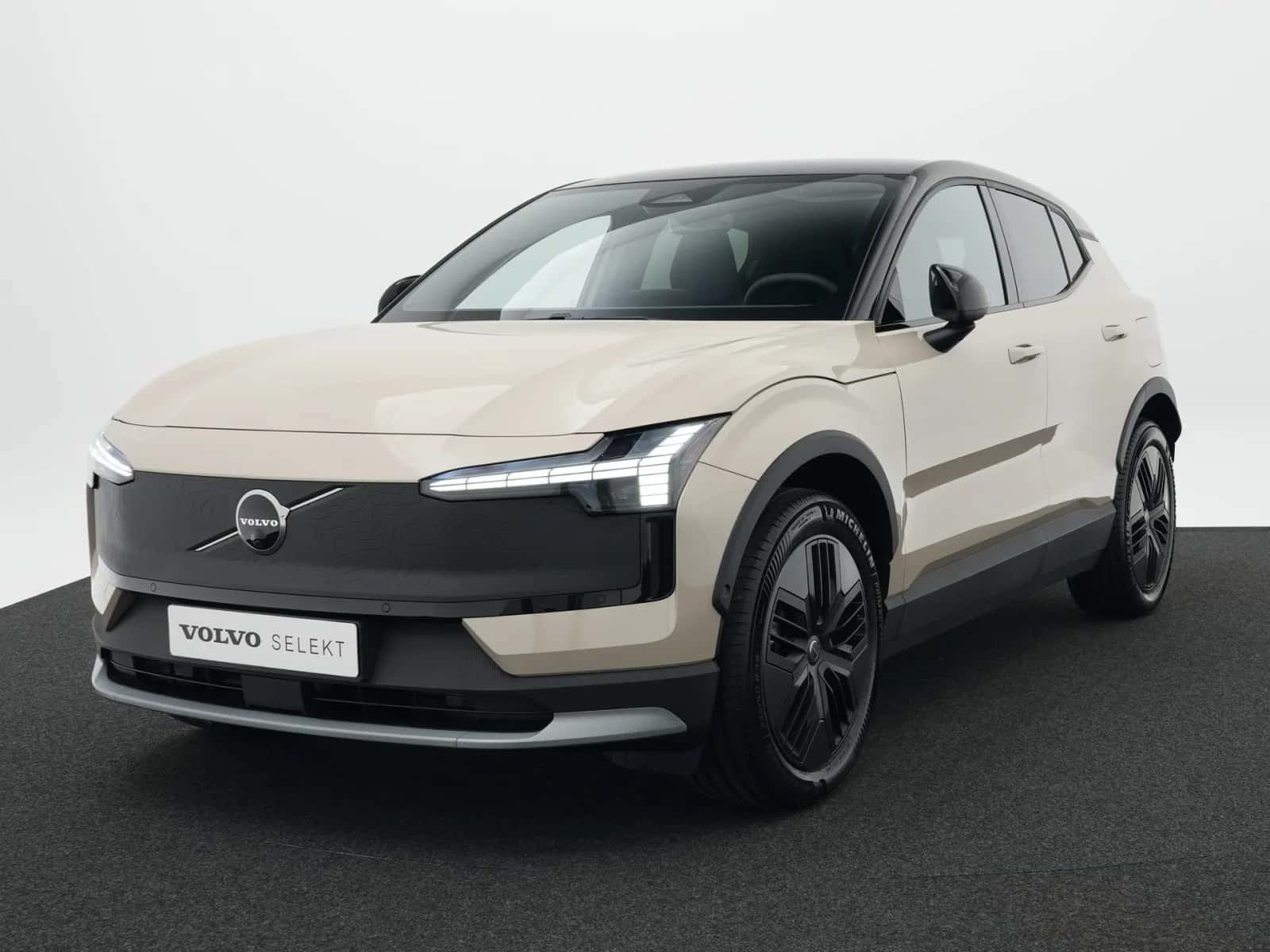 Volvo EX30 (2026) — foto 1
