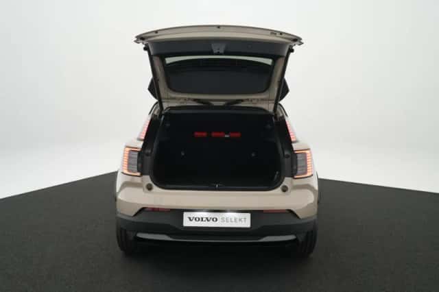 Volvo EX30 (2026) thumbnail 13