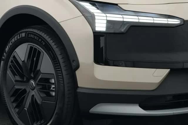 Volvo EX30 (2026) thumbnail 17