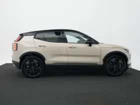 Volvo EX30 (2026) thumbnail 4
