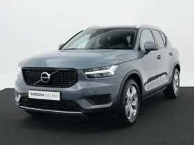 Volvo XC40 (2022)