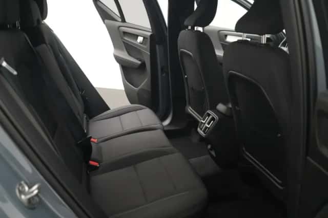 Volvo XC40 (2022) thumbnail 11