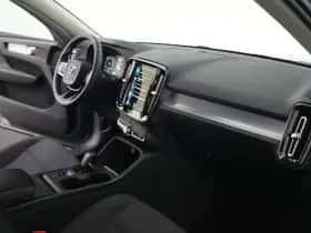 Volvo XC40 (2022) thumbnail 12