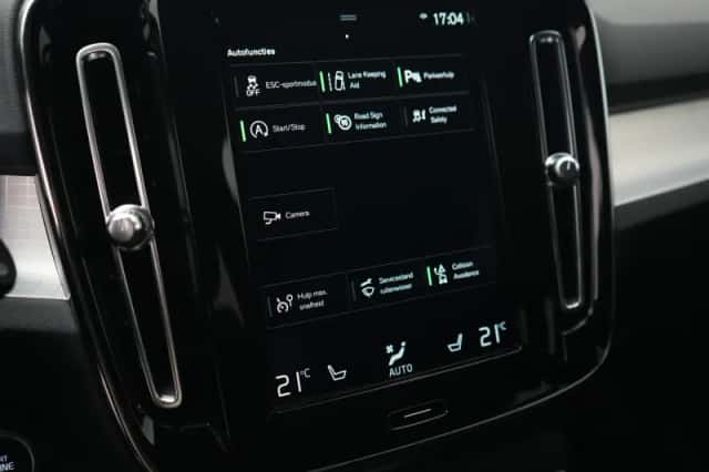 Volvo XC40 (2022) thumbnail 31