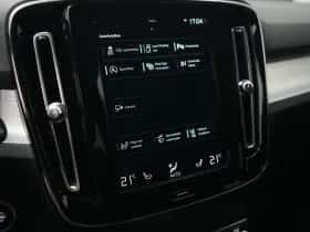 Volvo XC40 (2022) thumbnail 31