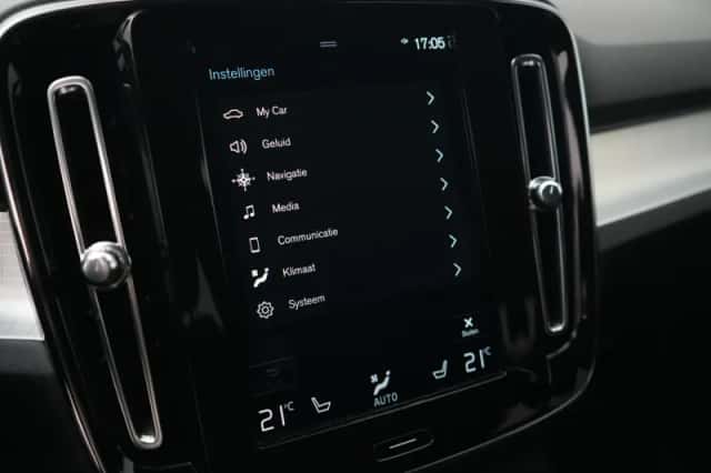 Volvo XC40 (2022) thumbnail 33