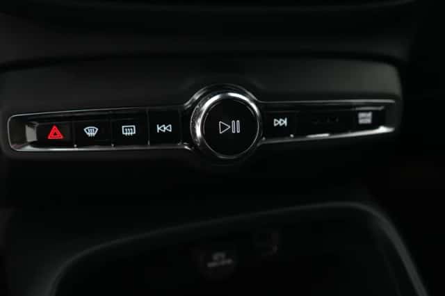 Volvo XC40 (2022) thumbnail 43
