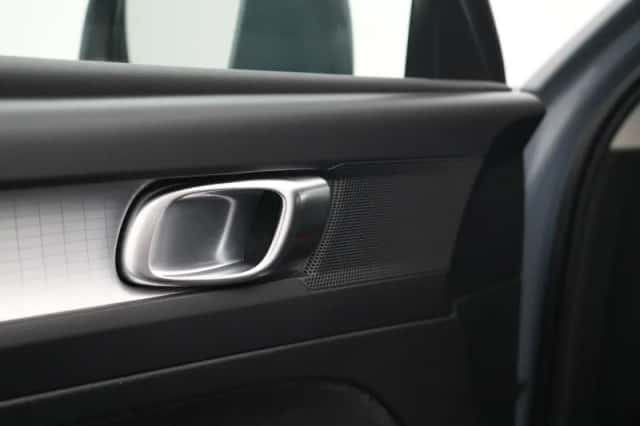 Volvo XC40 (2022) thumbnail 45