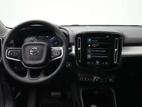 Volvo XC40 (2022) thumbnail 7