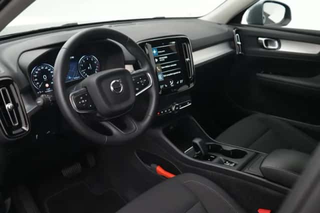 Volvo XC40 (2022) thumbnail 8