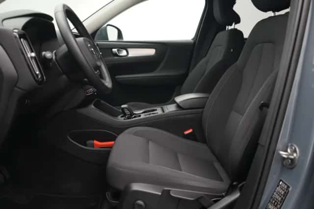 Volvo XC40 (2022) thumbnail 9