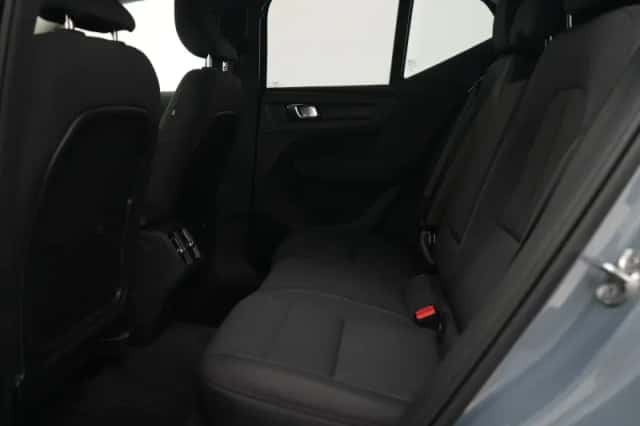 Volvo XC40 (2022) thumbnail 10